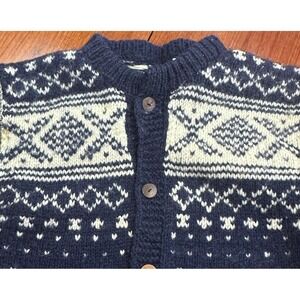 VTG Icelandic Design 100% Wool Button  Cardigan unisex M Made In Nepal Chunky